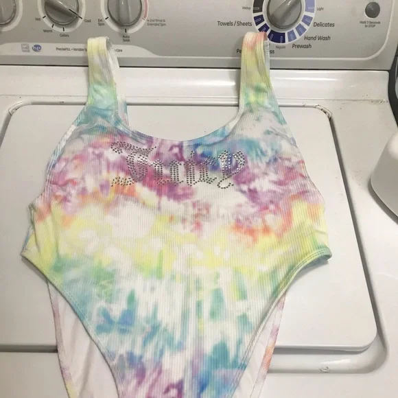 Juicy one piece bathing suit - tie dye with Crystal looking Juicy emblem L - Picture 7 of 7